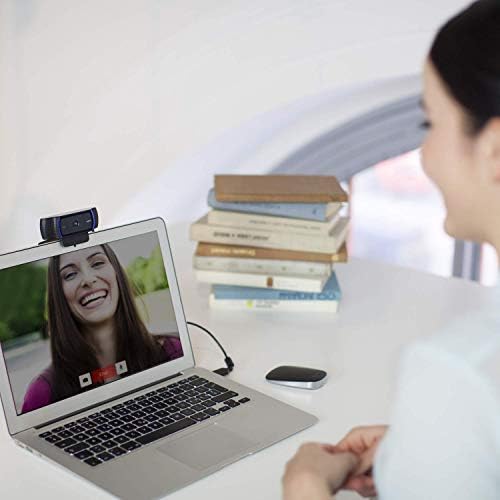A Logitech HD Pro Webcam C920, Szélesvásznú Videó Hívás, illetve a Felvétel, 1080p felbontású Kamera, Asztali vagy Laptop