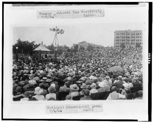 HistoricalFindings Fotó: Nemzeti Oktatási Szövetség,Elnök Calvin Coolidge,Stadion,Tömeg,1924