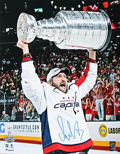 Főváros Alex Ovechkin Aláírt 16x20 Függőleges Stanley Kupa Fotó Fanatikusok - Dedikált NHL-Fotók